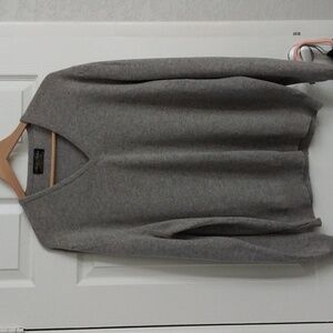 A Brooks Bros. mans gray cashmere sweater, size XL